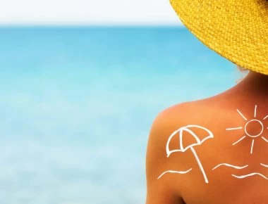 Τι σημαίνει ο δείκτης προστασίας SPF στο αντηλιακό – Τι μετράει ακριβώς (βίντεο)